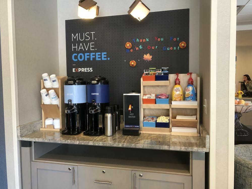 Holiday Inn Express Washington Dc Silver Spring By Ihg Екстер'єр фото