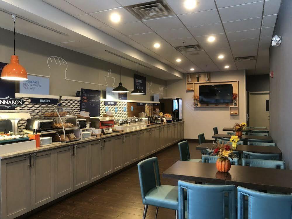 Holiday Inn Express Washington Dc Silver Spring By Ihg Екстер'єр фото