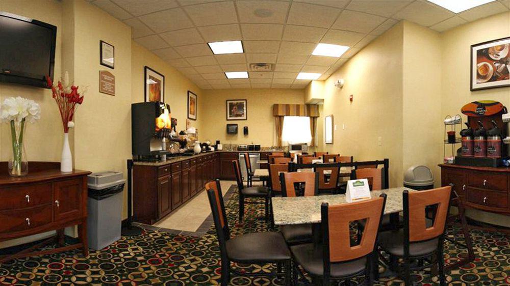 Holiday Inn Express Washington Dc Silver Spring By Ihg Екстер'єр фото